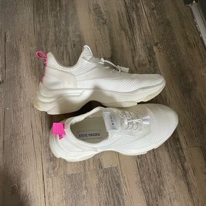Steve Madden Myles Sneakers